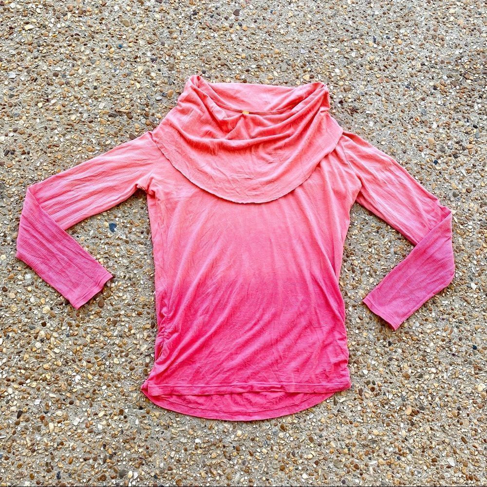 Lucy Cowlneck Ombré Pink & Coral Athleisure Striped Top Size M